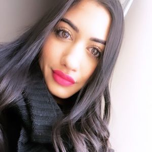 Meet your Posher, Maya